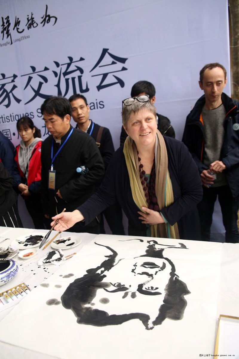 会议展览服务需要缴纳文化事业建设费吗？这是一个经常被问到的问题。今天，我们就一起来探讨一下这个问题，并通过对比的方式给出答案。